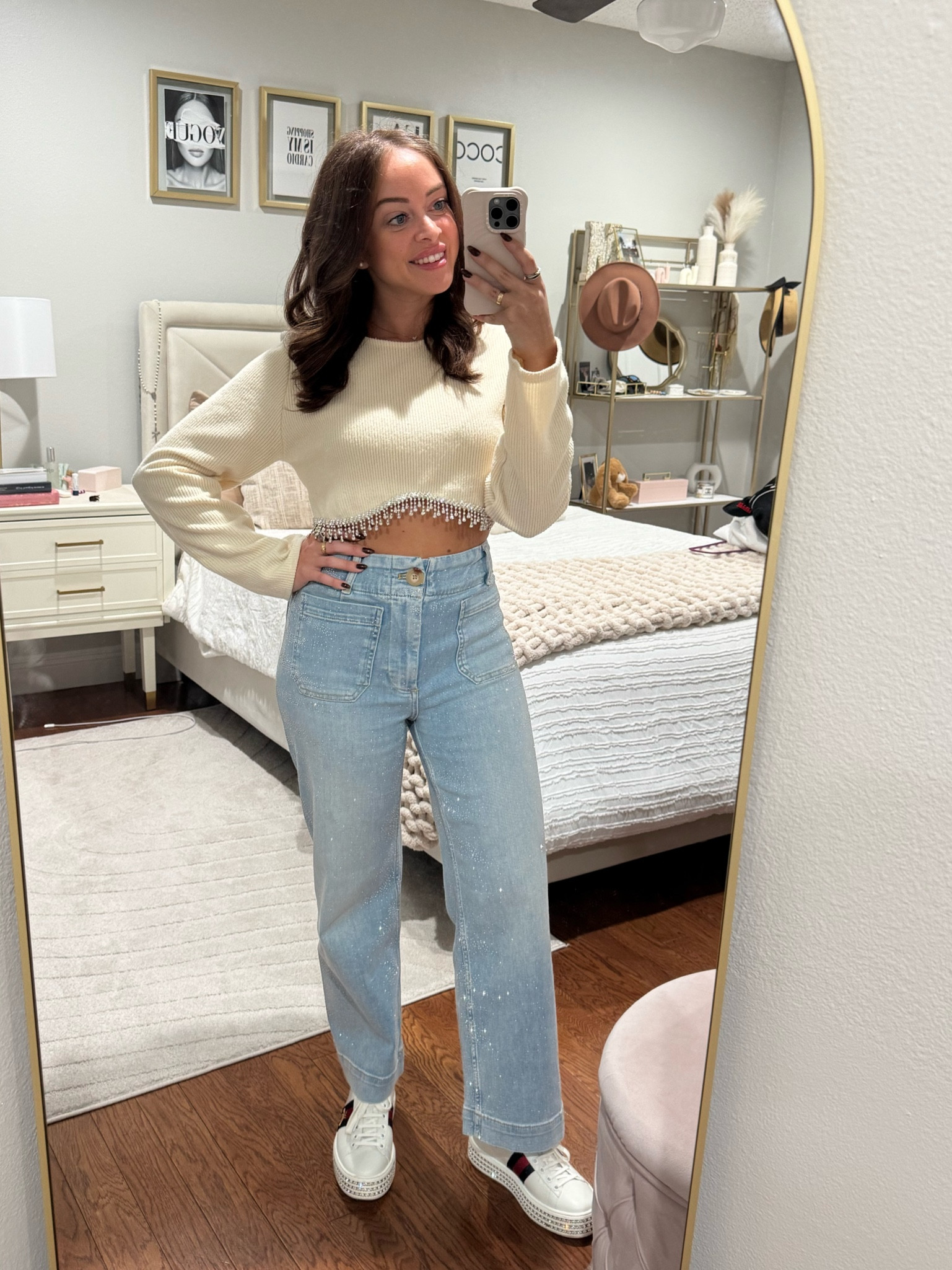 Work Outfit! 🤍
Top: Zara
Jeans: Anthropologie 
Shoes: Gucci

#LTKStyleTip #LTKWorkwear #LTKHoliday
