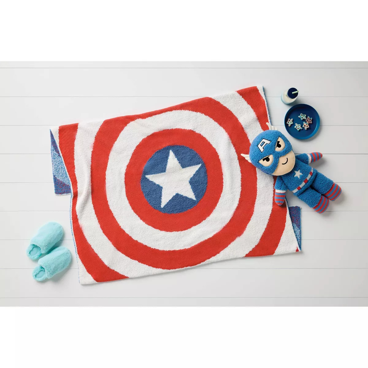 Marvel Captain America Shield Knit Kids' Throw Blanket - The Marvel Collection by Pillowfort™ | Target