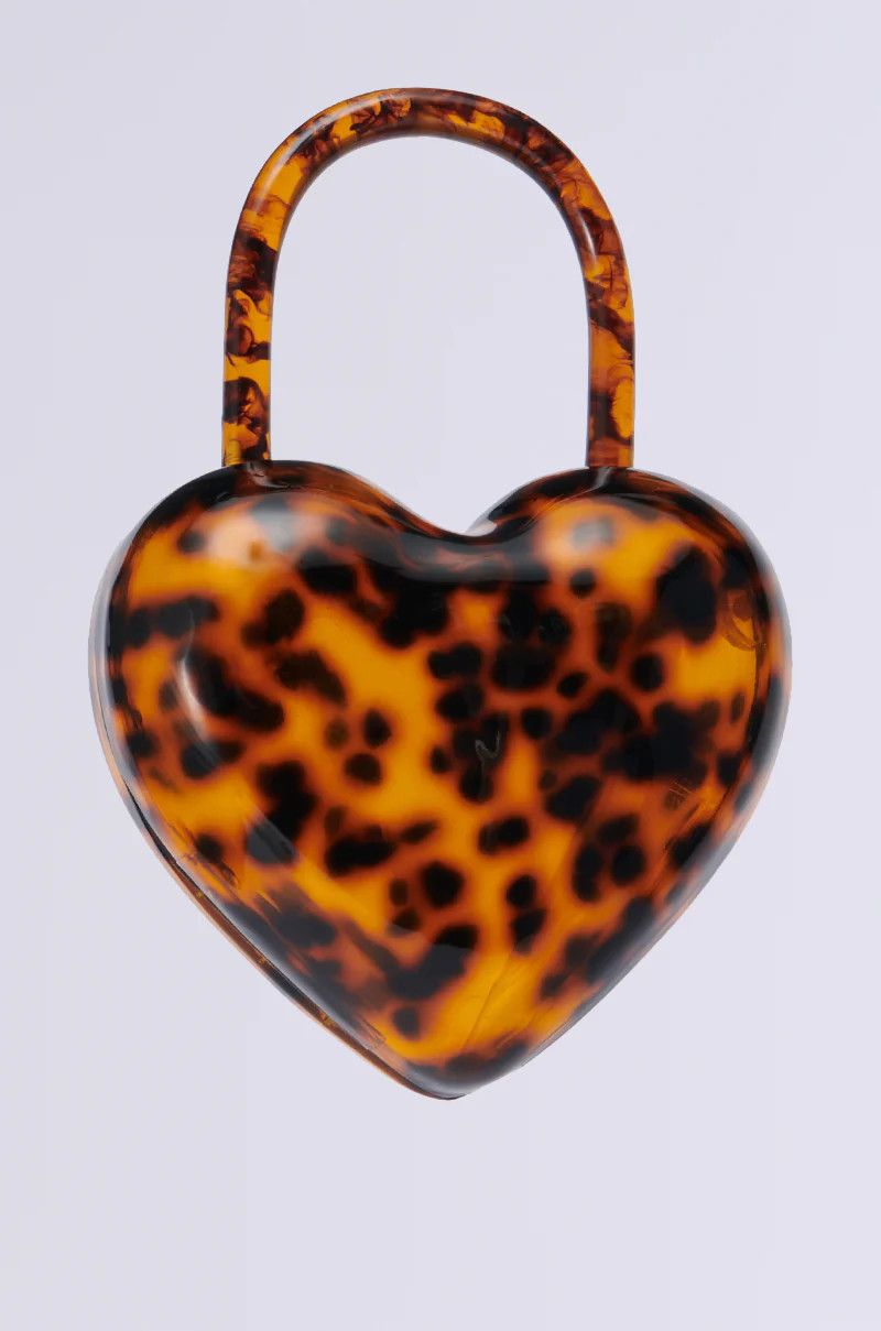 HEART ON LOCK PURSE | AKIRA