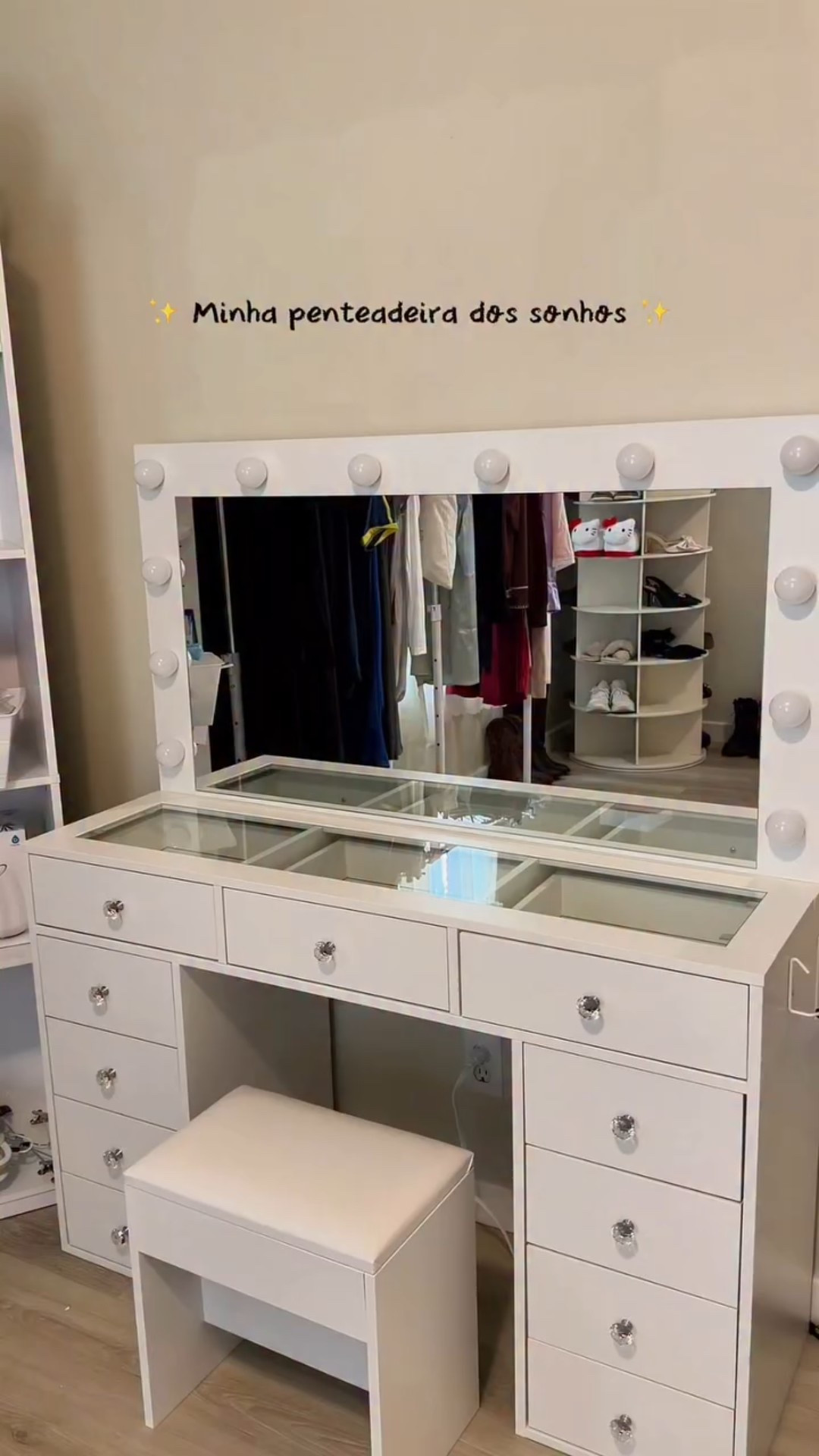 Comprei ela na shein , sou apaixonada 😍😍

#penteadeira #shein