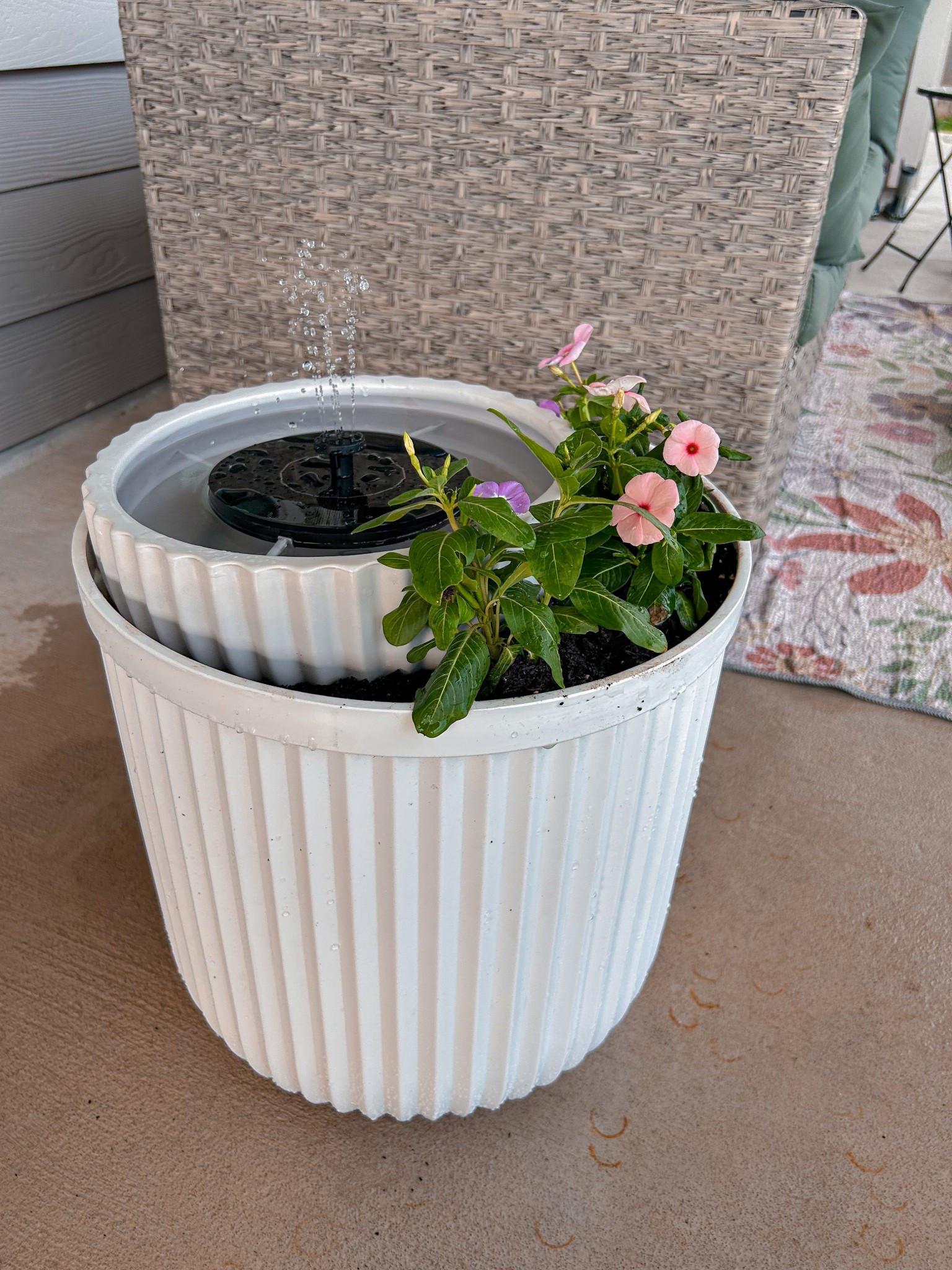 I made the viral DIY flower planter bird bath fountain & its soooo cute 🥰🌺🪴🩷☀️

#LTKSeasonal