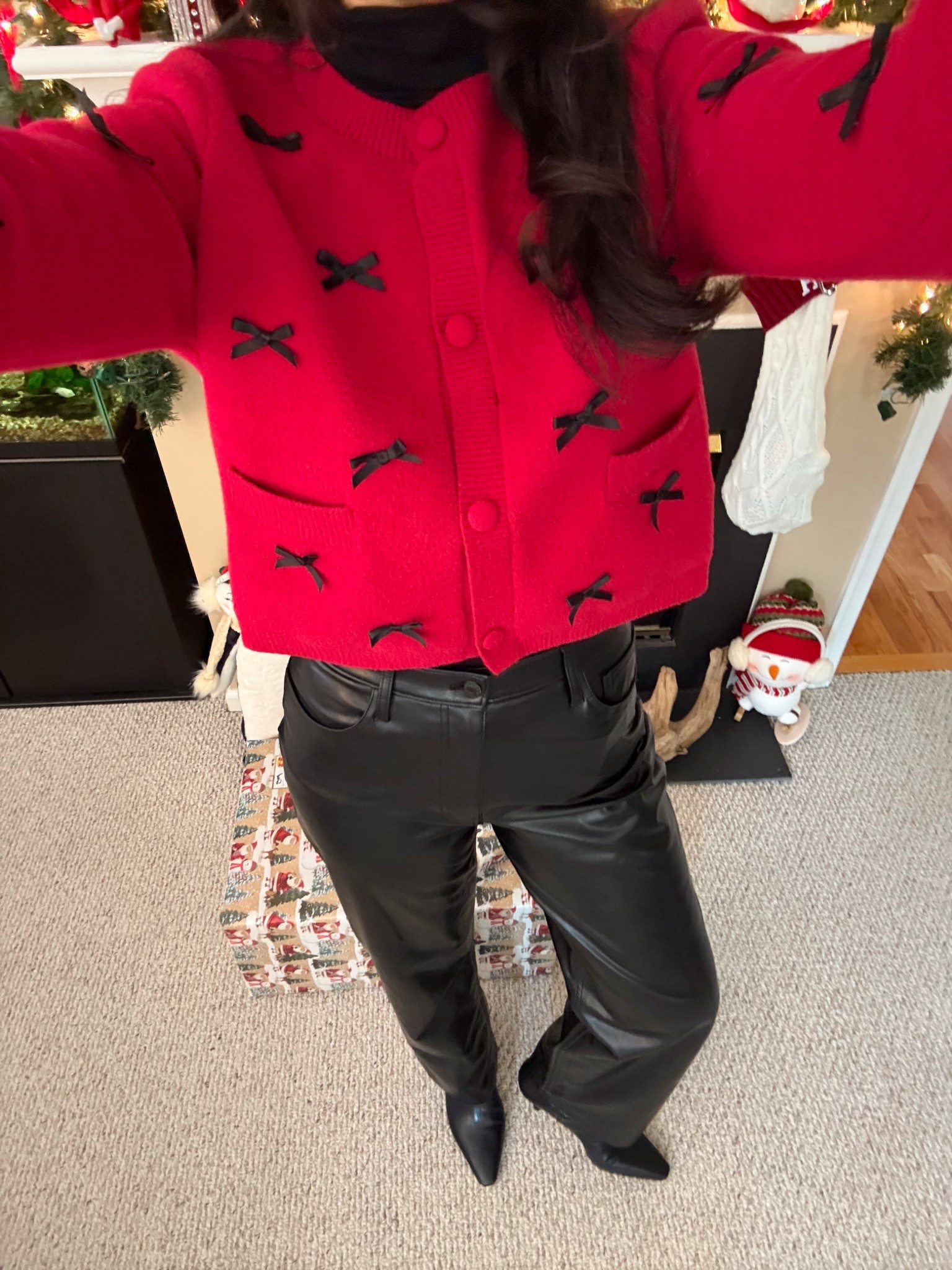 classy & chic outfit idea for the holidays 

#LTKHoliday #LTKSeasonal #LTKGiftGuide