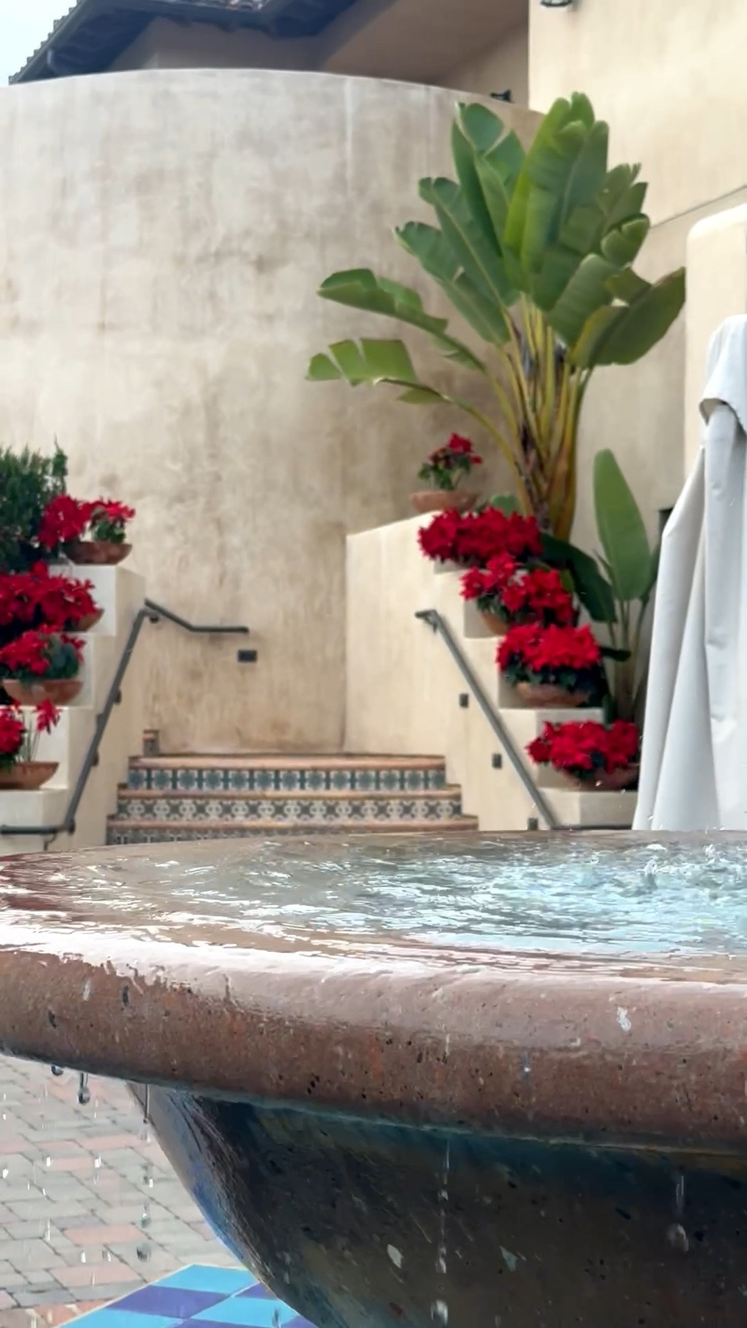 
A calm morning with the soothing sound of water.
#holidayvibes #waterfountain #slowmorning

#LTKSaleAlert #LTKHoliday #LTKHome