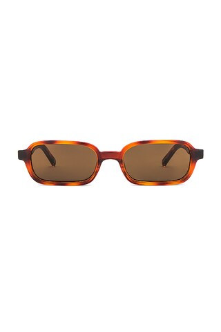 Pilferer
                    
                    Le Specs | Revolve Clothing (Global)