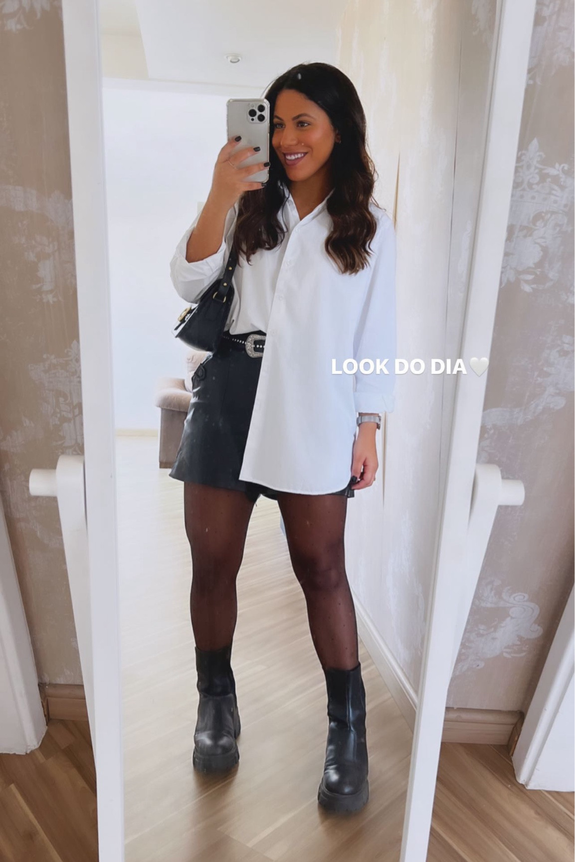 Inspiração de look P&B usando meia calça & coturno 🤍🖤

#LTKbrasil