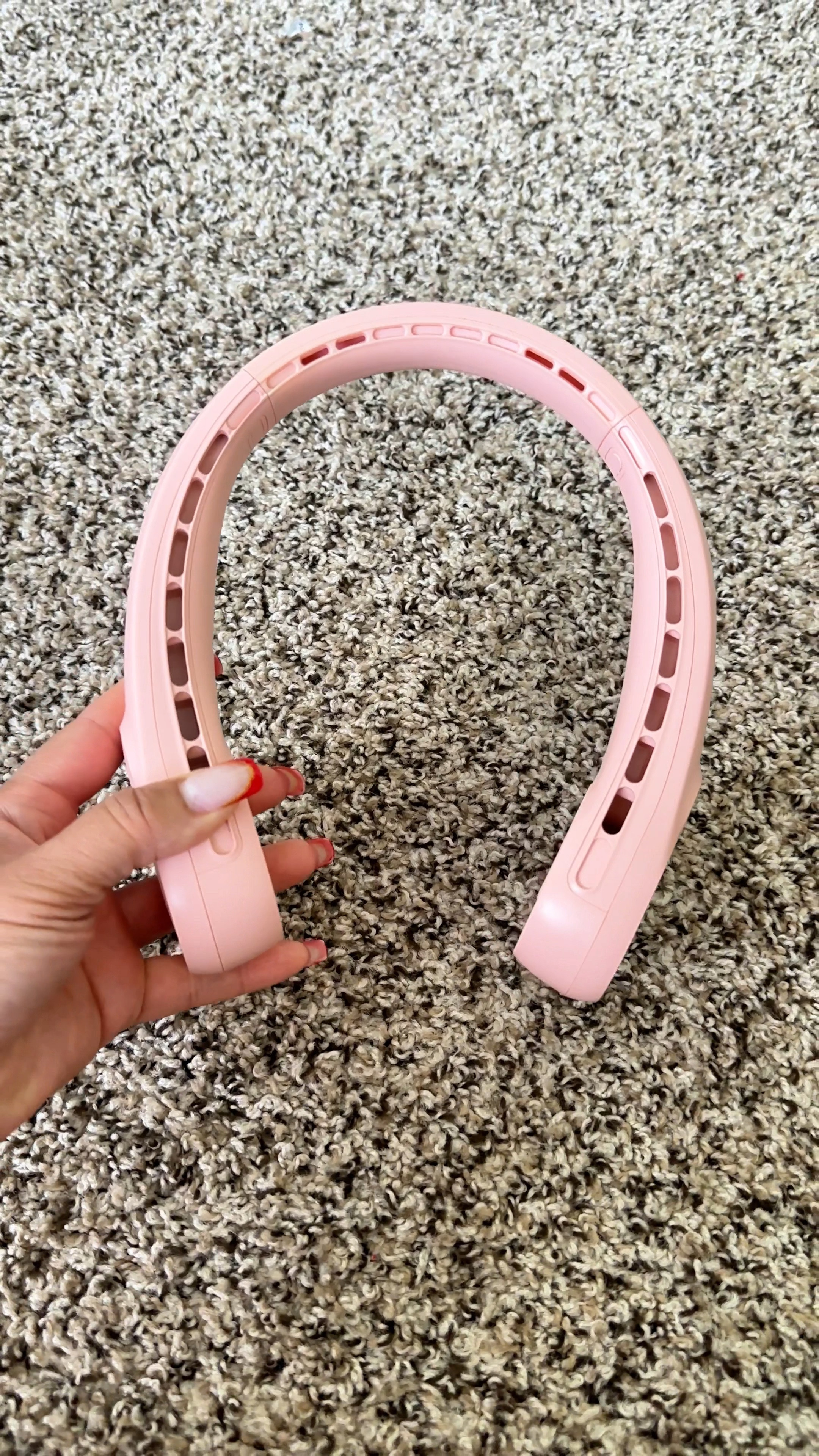 You will be grateful to have this neck fan this summer. It provides 360° cooling. It’s powerful with 3 levels of air and it holds its charge for a long time.

Amazon finds

#LTKFindsUnder50 #LTKVideo #LTKSummerSales