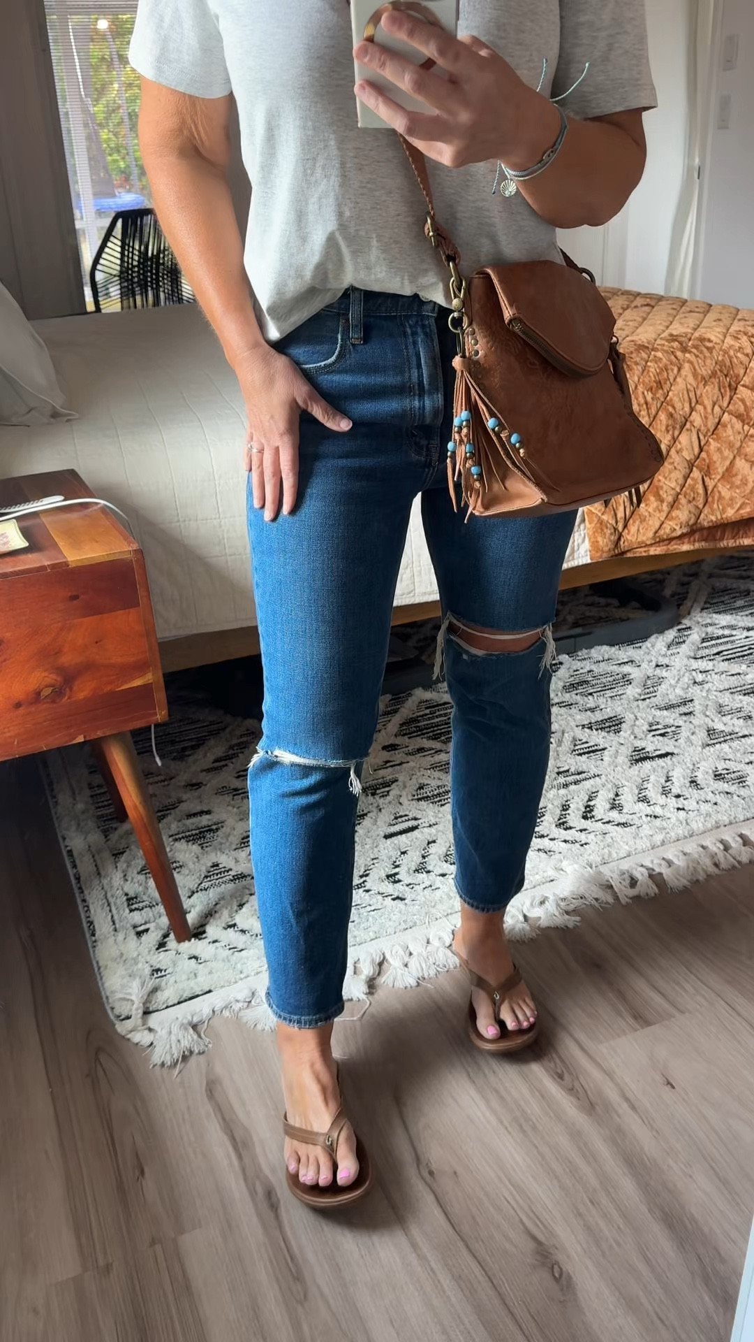 Abercrombie denim sale!! Sale ends 2/10 at midnight use code DENIMAF to save extra on your purchase!

I am wearing a 28/short not curve love. 

#casualoutfits #AFdenim Ltksslealert #abercrombieandfitch #salealert #jeans #bestjeans 