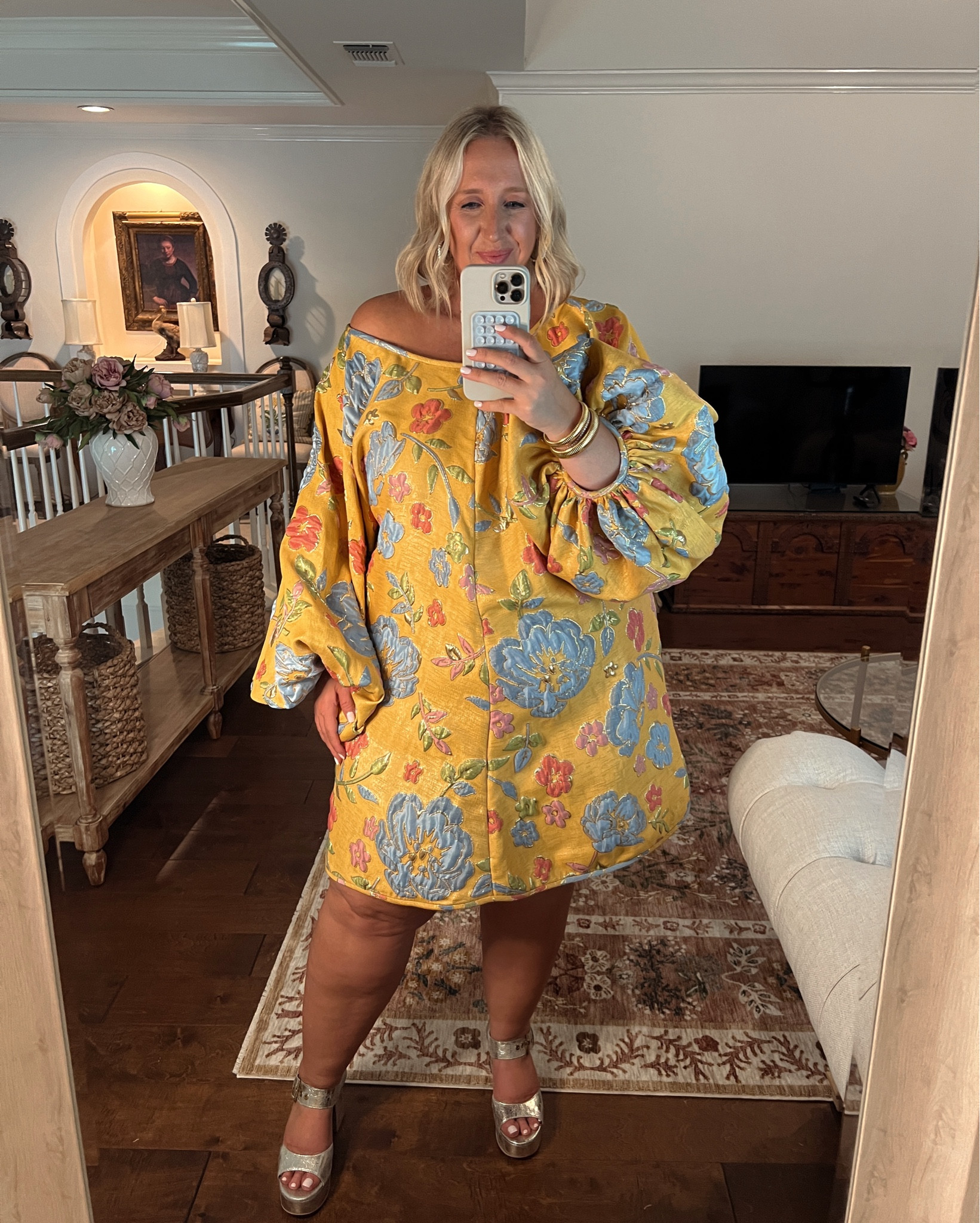 🚨HALPPPPP🚨 I’m headed to a wedding this weekend and need your opinion! Do I wear the yellow, the blue, or the pink floral?!

Cast your vote in the comments!

All three dresses are available in standard and plus 🛍️ I’ve linked them for ya in LTK



#LTKPlusSize #LTKParties #LTKWedding