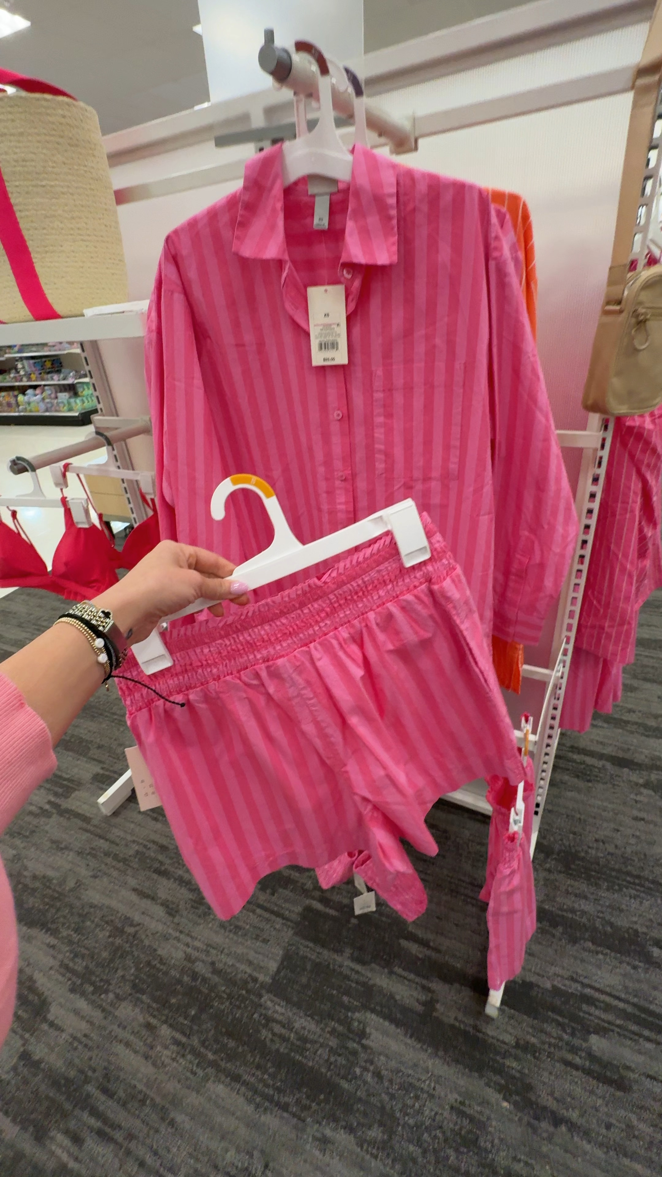 Loved these matching sets 

#LTKSeasonal #LTKfindsunder50 #LTKstyletip