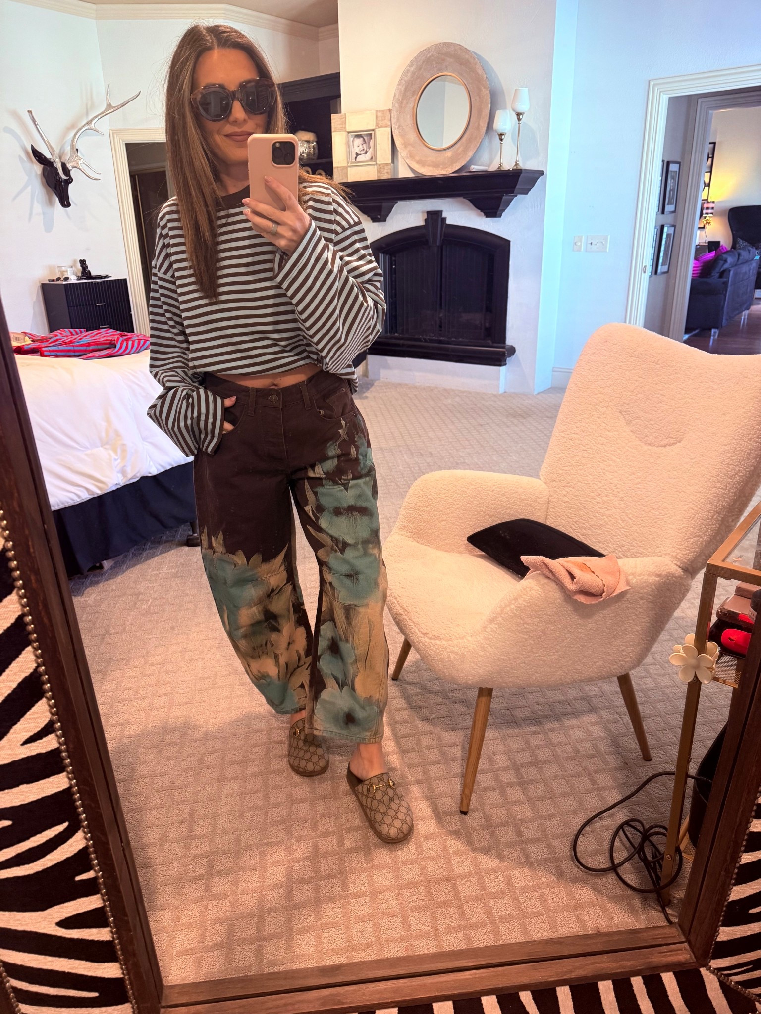 🩵🤎🩵🤎

Tee: extra small
Pants: 25

Statement denim
FP
Free people
Free people denim
Lioness
Gucci slides 
Casual outfit 


#LTKOver40 #LTKPetite #LTKdayinmylife