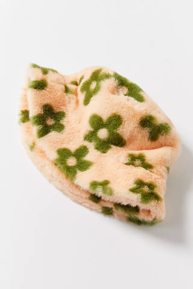 Roxxi Faux Fur Bucket Hat | Urban Outfitters (US and RoW)