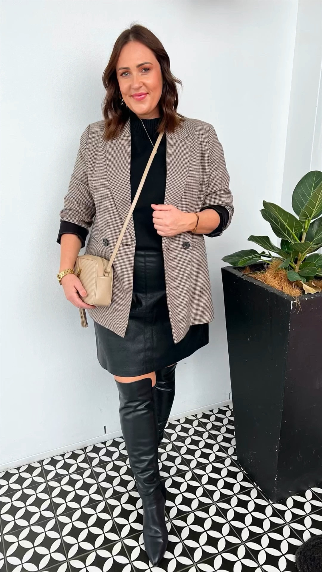 This look is inspired by the Monthly Outfit Guide by Caitlin Anne check her out on Insta. This guide is designed to take the stress out of getting dressed, it gives you over 30 looks each month & this is the look I chose this month! 

#LTKcurves #LTKaustralia #LTKstyletip