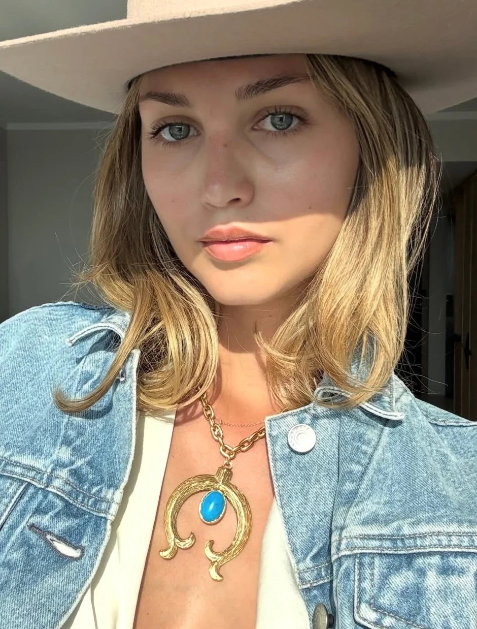 "Bella" Equestrian Necklace in Gold | Glitzy Bella