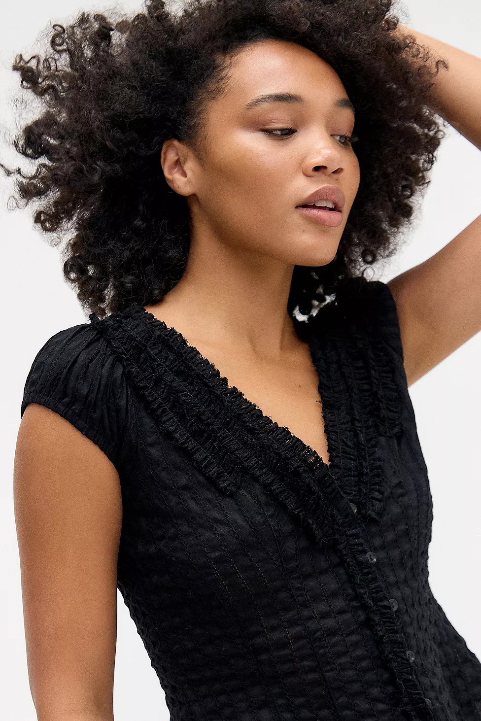 Kimchi Blue Ria Rüschenbluse | Urban Outfitters DE