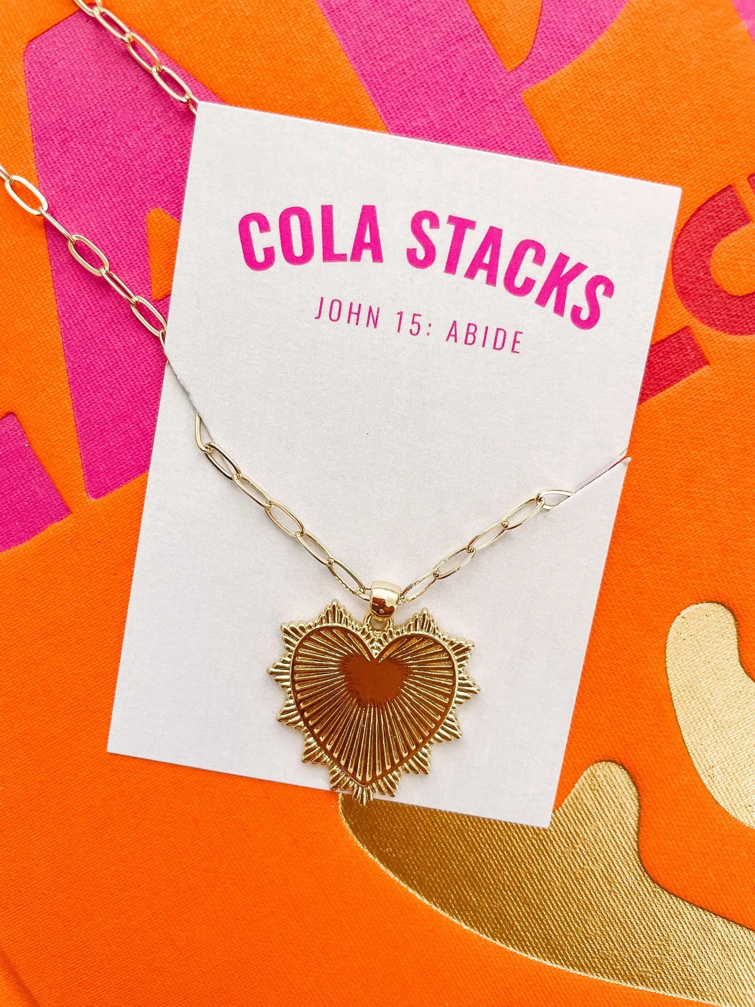 Bold Heart Paperlink Necklace | Cola Stacks