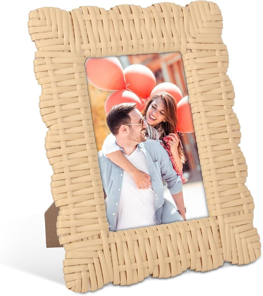 Yakucho Woven Rattan Picture Frame for Couples, Gifts for Couples, Woven Rattan Boho Picture Fram... | Amazon (US)
