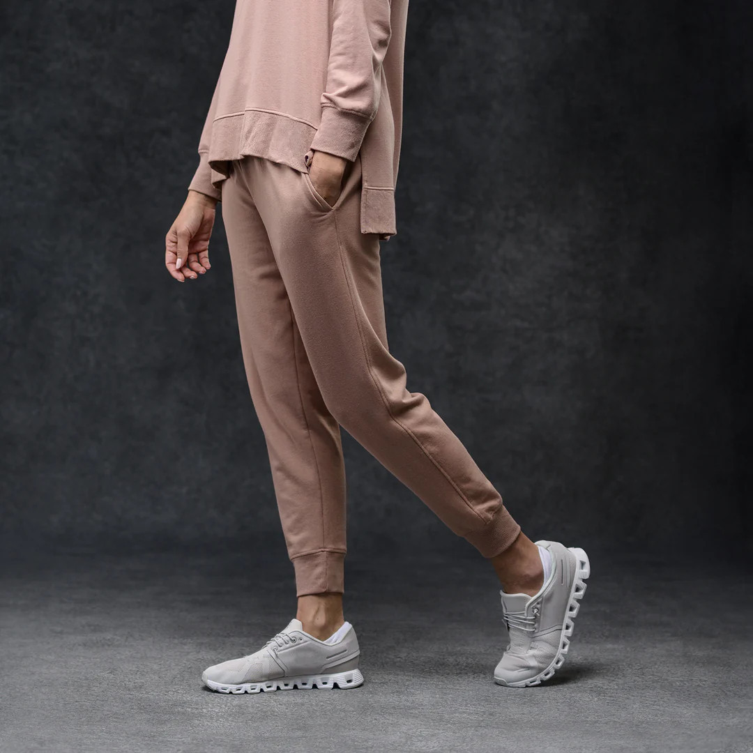 Women's Essential Jogger | LUXOME