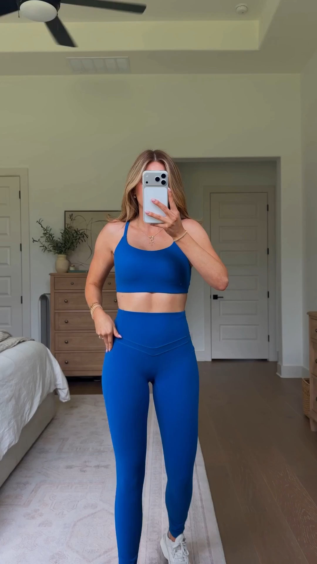 amazon set! 💙 wearing small, i usually grab an xs most often so id consider sizing up on this one.

amazon finds, matching set, active wear, leggings, athleisure, casual outfits, fitness, michele jaliene

#LTKootd #LTKActive