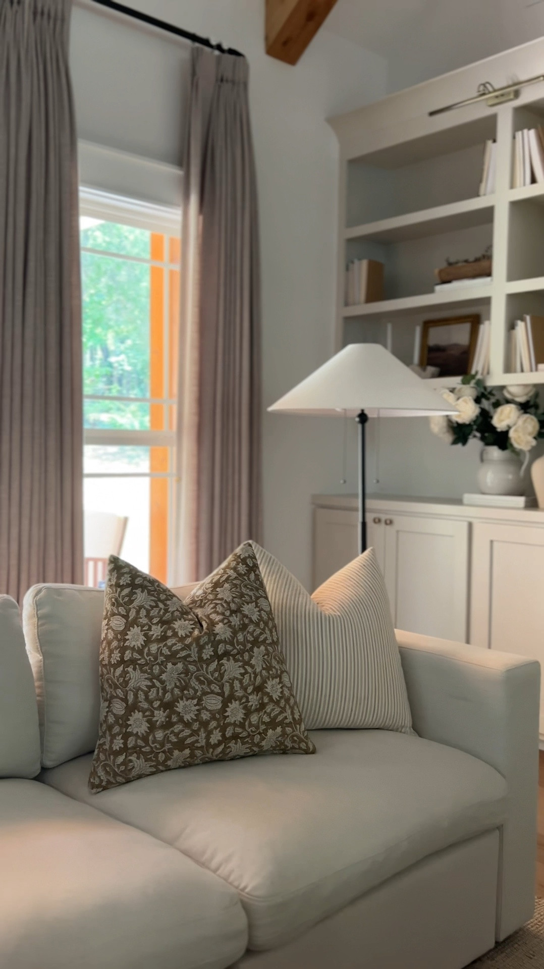 If you love this, then you’ll love it here! 🤍😊 

#Homedecorinspo #modernorganic #homeinspo #neutralhome #homedecor #studiomcgee #wayfairfinds #homeswithpurpose #atlanta #atlantadesigner #georgia #us 

#LTKSaleAlert #LTKHome #LTKVideo