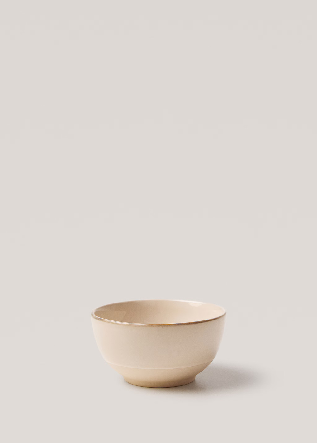 Schale aus Steingut mit Rand | MANGO (DE)