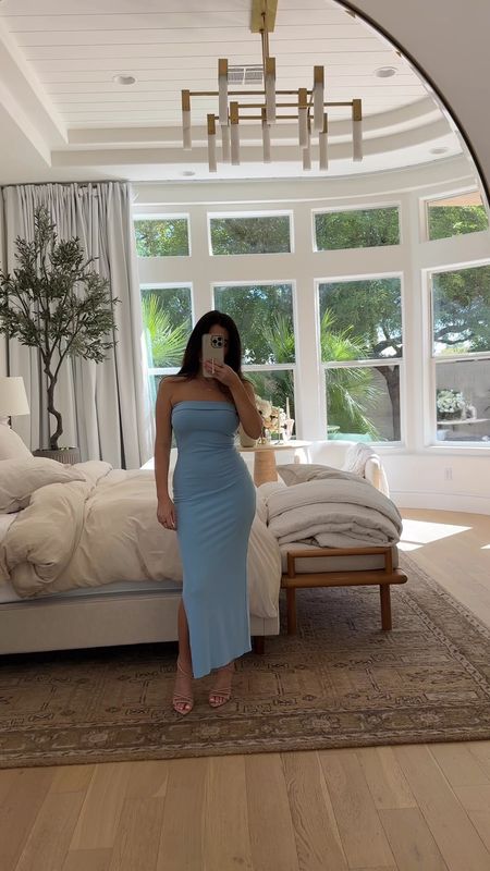 Classic strapless Amazon dress 

Blue dress, nude heels

#LTKVideo #LTKShoeCrush #LTKStyleTip