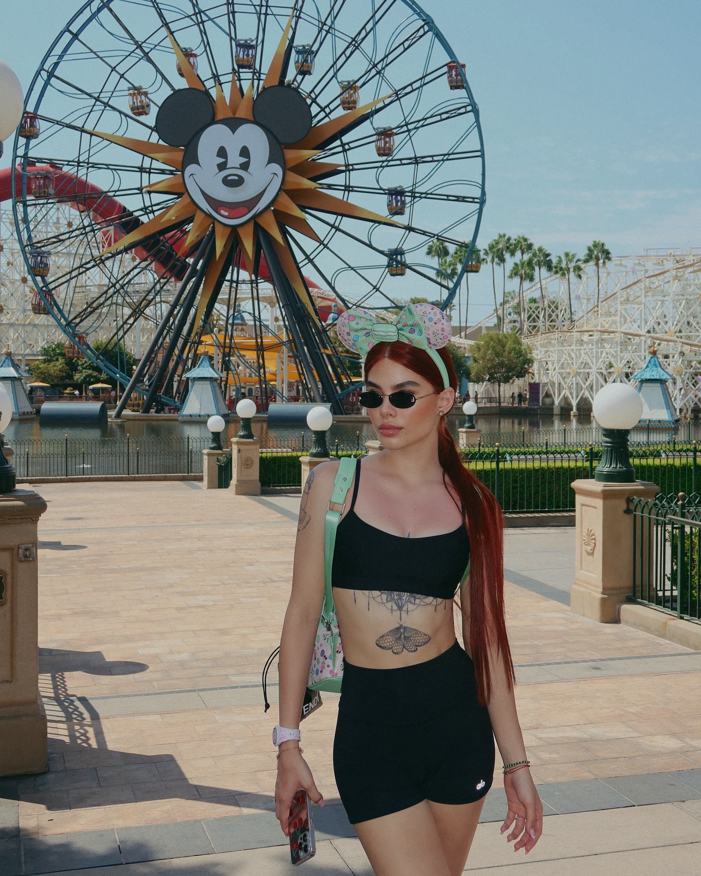 🎡
.
.
.
#disneycaliforniaadventure #california #disneyland #mickeymouse #halloween #pluto #donaldduck #redhair