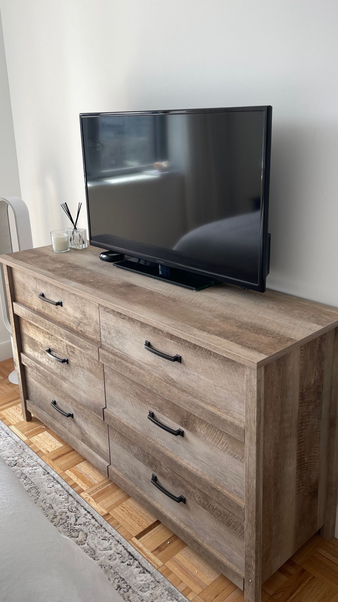 Bedroom dresser from Wayfair

Dresser, dresser decor, clothing dress, dresser styling, dresser bedroom 

#LTKFind #LTKSeasonal #LTKhome