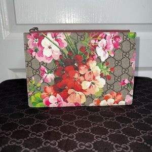 Gucci Blooms Clutch | Poshmark
