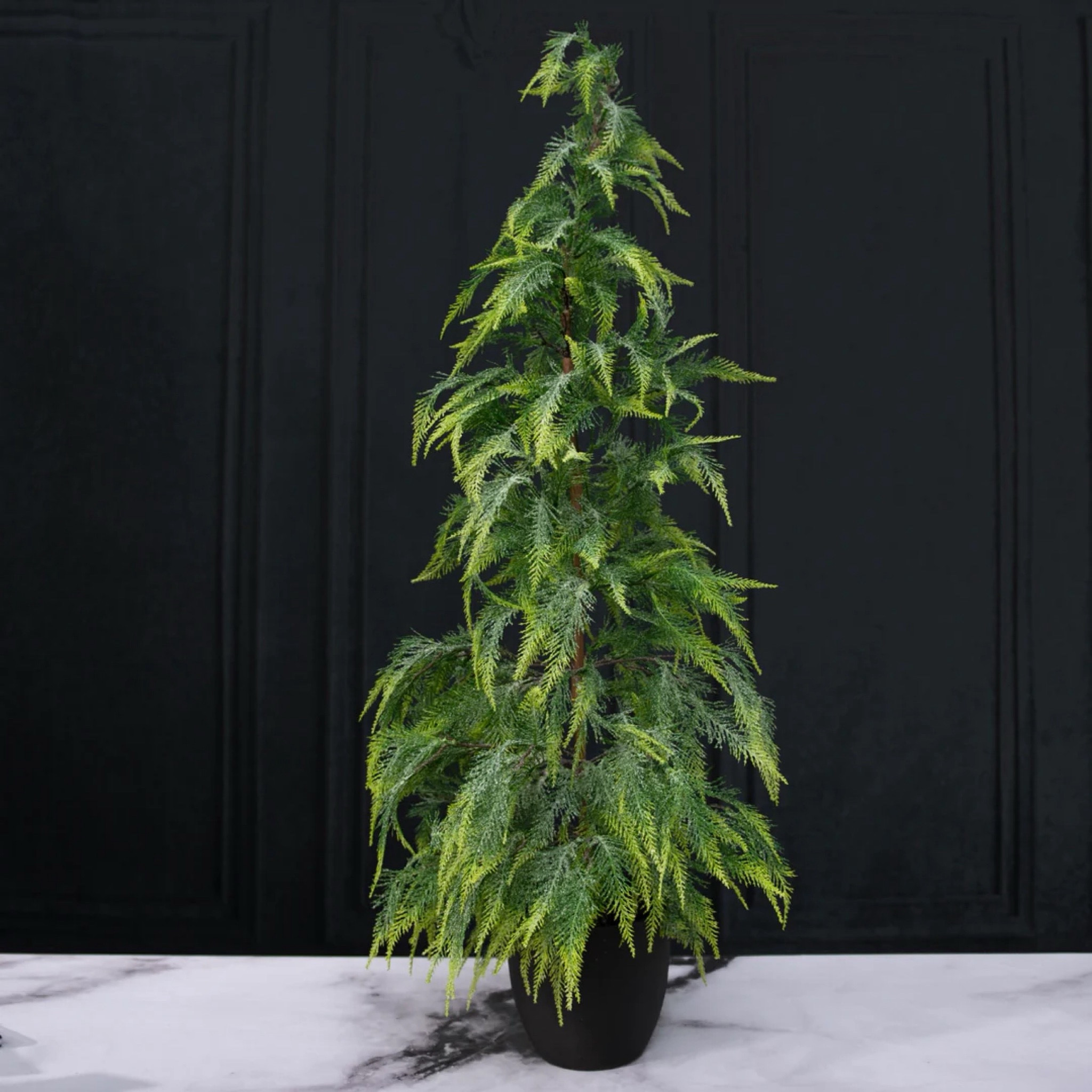 Christmas tree, pine tree, Christmas decor, Christmas decorations 


#LTKSeasonal #LTKHoliday #LTKHome