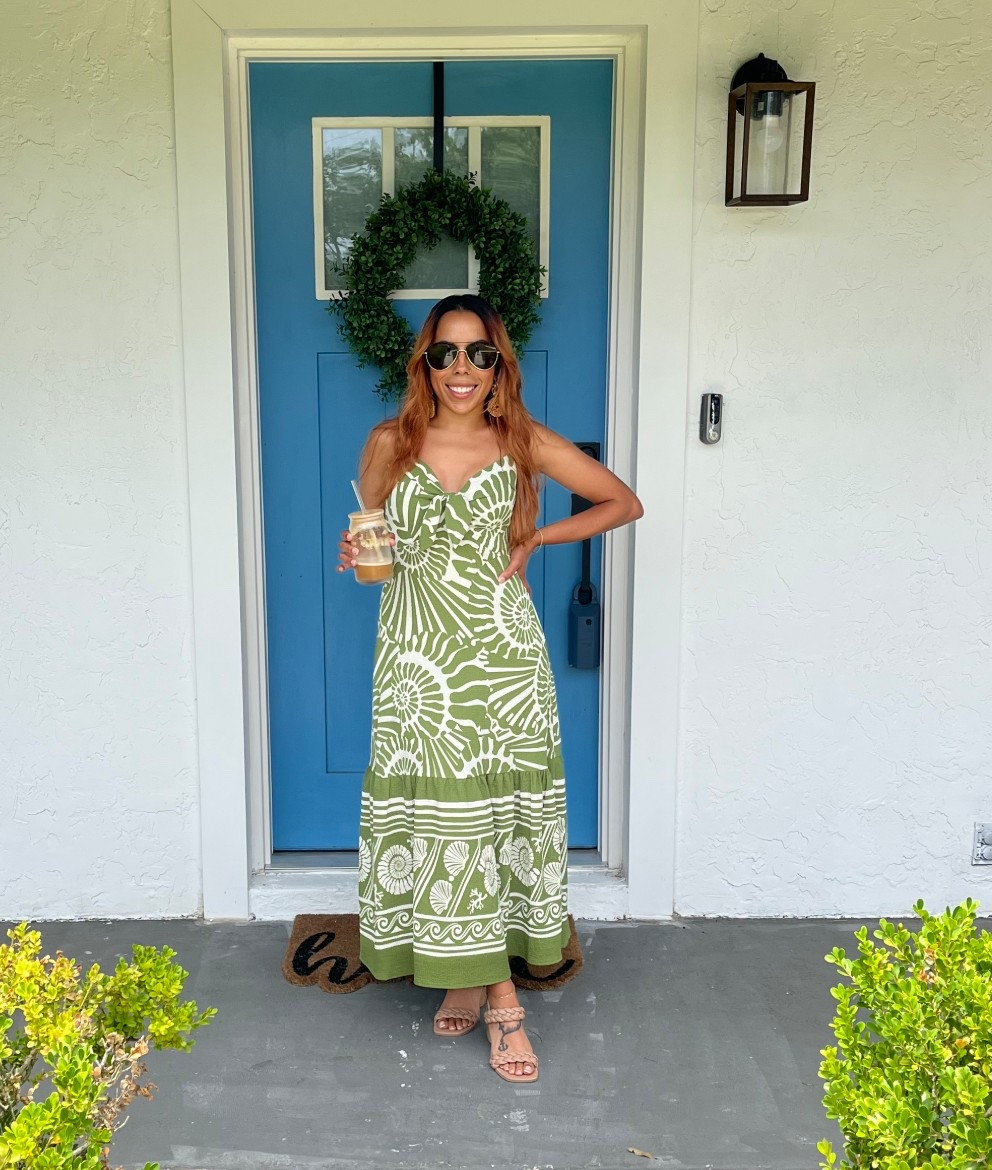 Always with a coffee in hand ☕️ #workwear #petite #curvy #moda
XS, 0-00, 25short

#LTKPetite #LTKWorkwear #LTKStyleTip