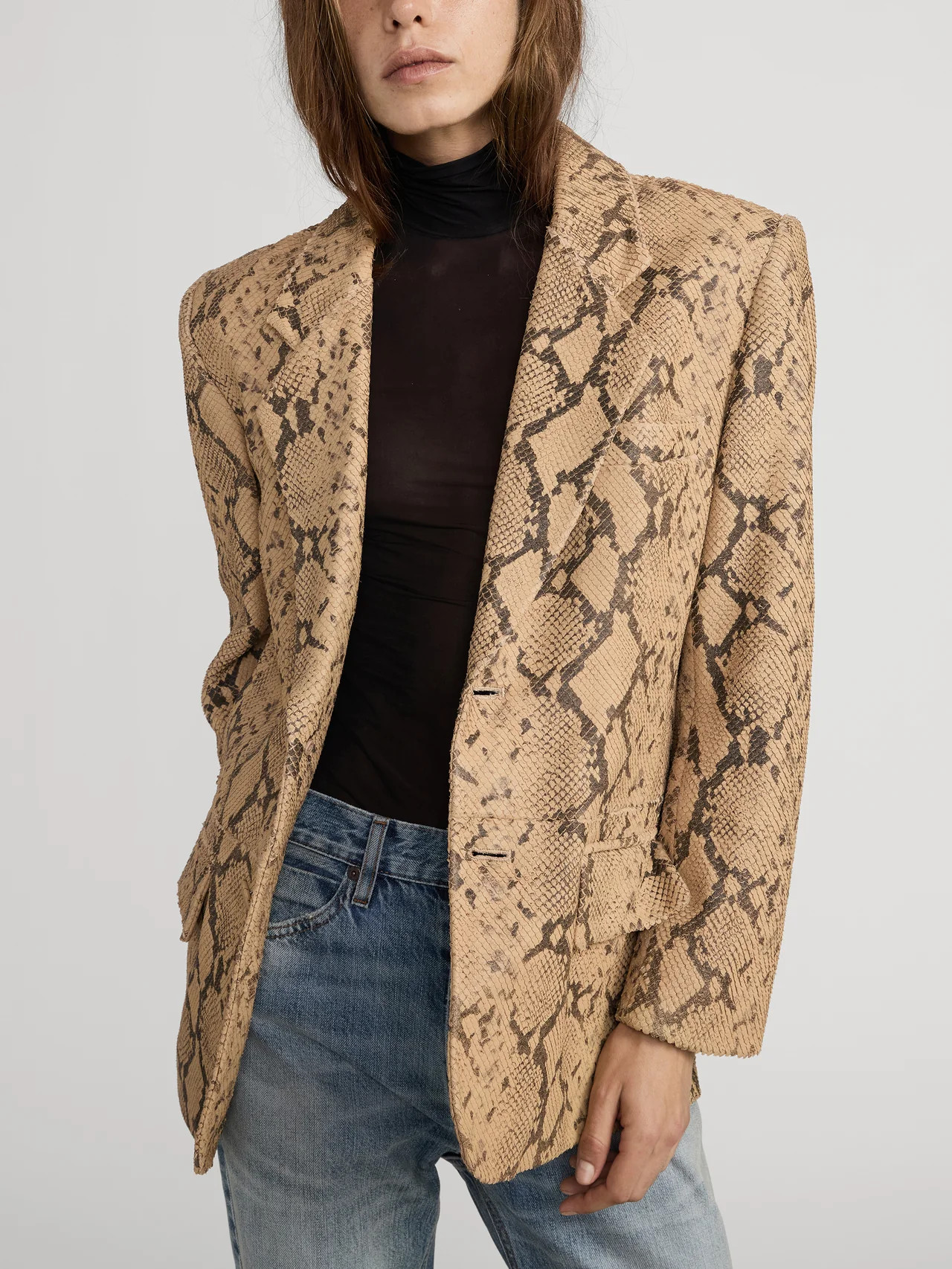 THE SNAKE BORROWED BLAZER SAND MULTI | Frame Denim