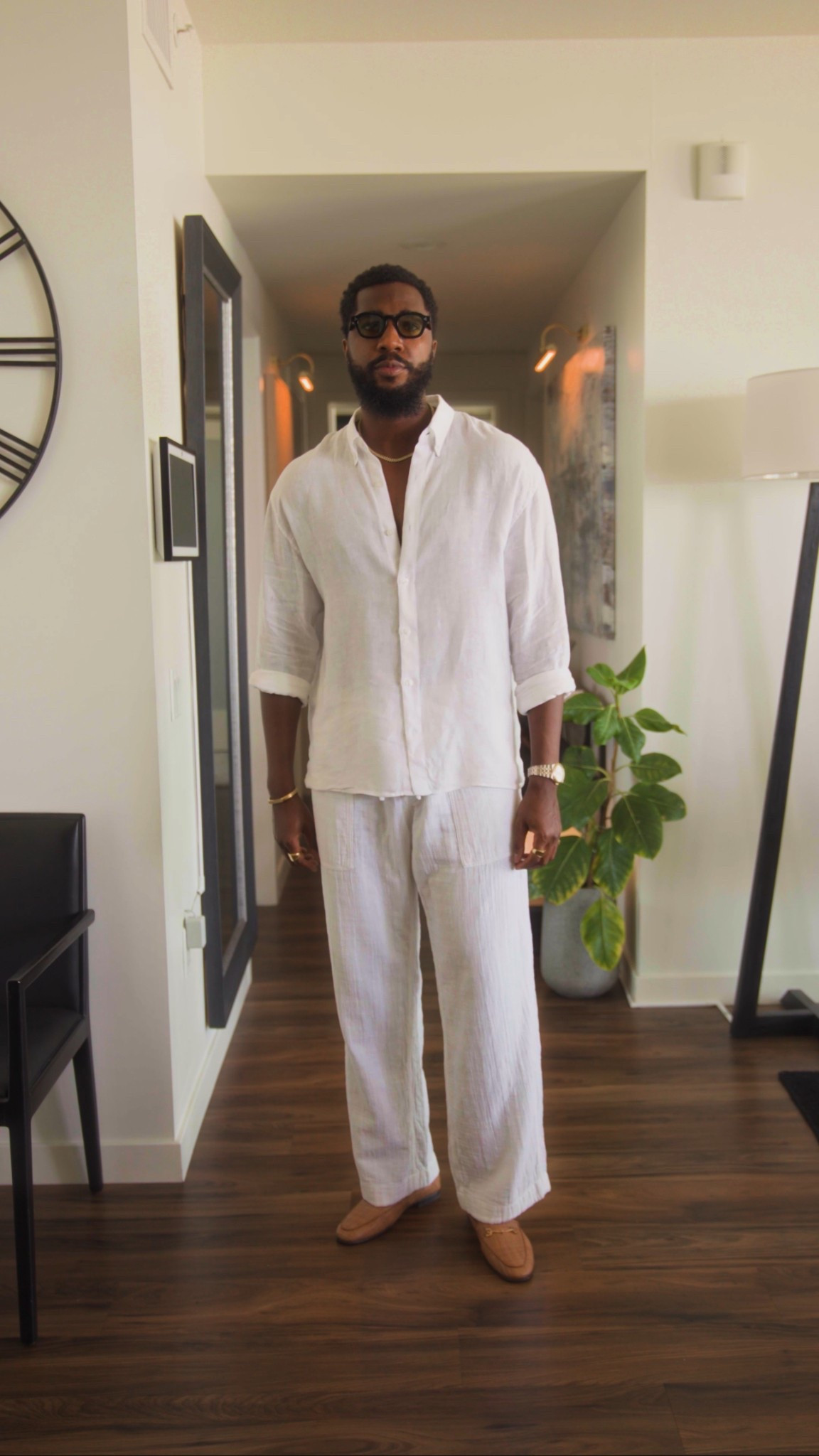 White linen vacation outfit. Links below ⬇️.

#LTKMens