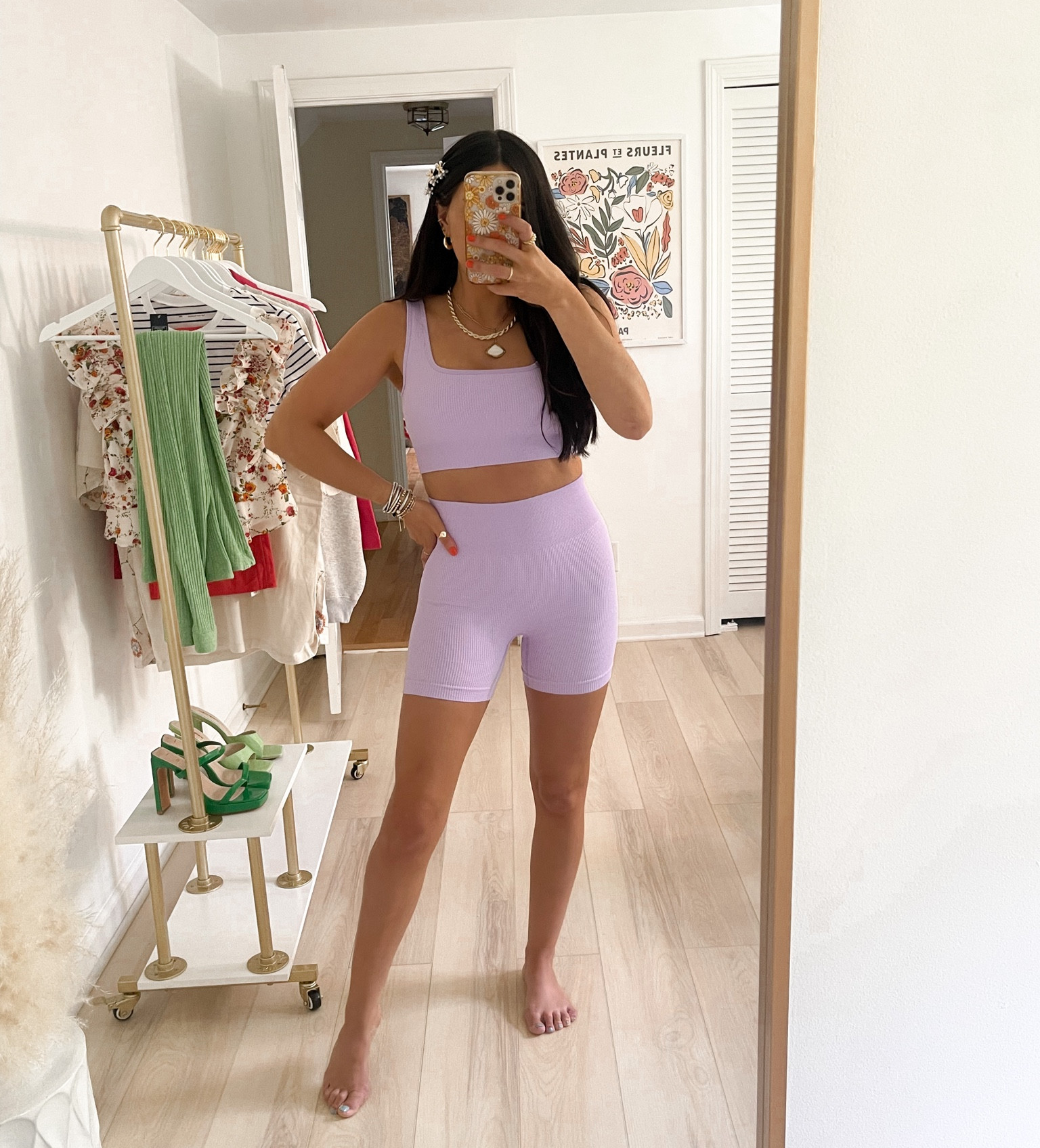 Two piece work out set on major sale for Amazon prime day! Wearing a small, but probably could have done a medium.

Sucks you in + the material is thicker which is so nice 



#LTKxPrimeDay #LTKsalealert #LTKFitness