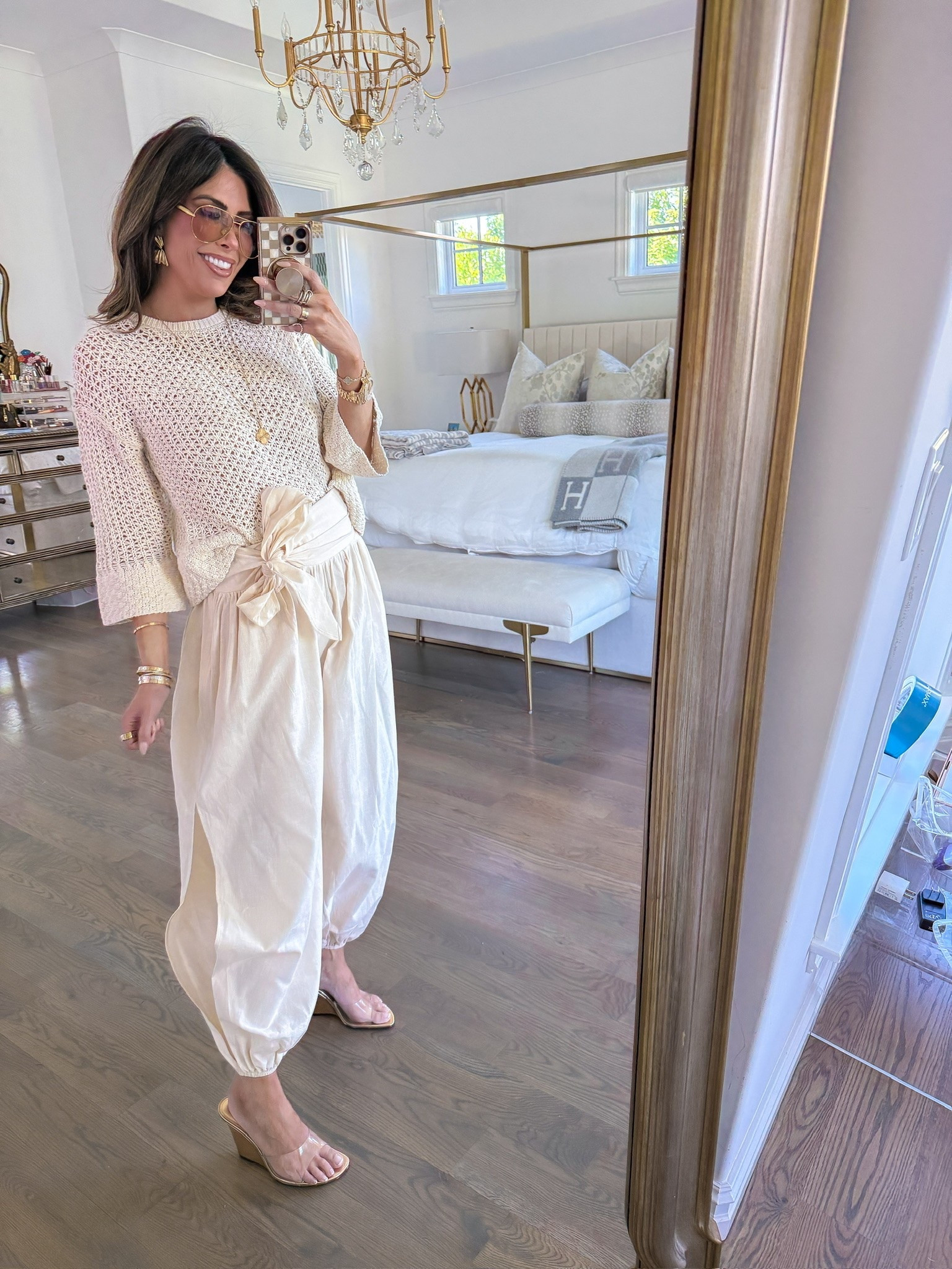 Zimmermann inspired pants! Wearing a medium sweater and small in pants!! 🫶🏻

Zimmermann, Zara fashion, Zara finds, Zimmermann pants, Summer outfits, Workwear, Business casual, Church outfits, Gemme Beauty, Emily Gemma

#LTKdayinmylife #LTKootd #LTKgrwm