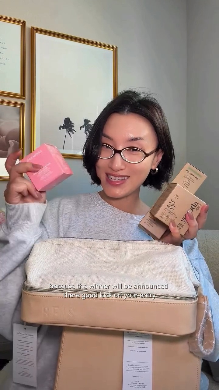 ✨ Weekly Giveaway – Glow & Go Edition ✨
This week’s giveaway is a little bit of everything I love — K-beauty cleansing, anti-aging hydration, and travel-ready organization 💖

One lucky winner will receive:
🫧 Yepoda Cleansing Bundle (K-beauty favorites for a fresh, clean base)
🌸 Josie Maran Pink Algae Pro-Retinol Moisturizer (smooth, hydrate, and support that youthful glow)
✈️ BÉIS Toiletry + Makeup Travel Duo (because good skin deserves good packing too!)

It’s the perfect combo to keep your skin glowing and your routine effortless whether you’re at home or on the go ✨

💡 How to Enter:
1️⃣ Follow me here on IG & subscribe to my Glamaway channel
2️⃣ Like this post ❤️
3️⃣ Tag 2 friends who would love this bundle
✨ Bonus Entry: Share this post to your Stories
🎉 Winner will be announced on my Glamaway channel!

Good luck, beauties ! Winner will be announced on 5/1 !! — and thank you always for being part of this space 🫶 

#skincareover40 #kbeautyskincare #beautygiveaway #travelessentials #weeklygiveaway

#LTKBeauty #LTKselfcare #LTKTravel