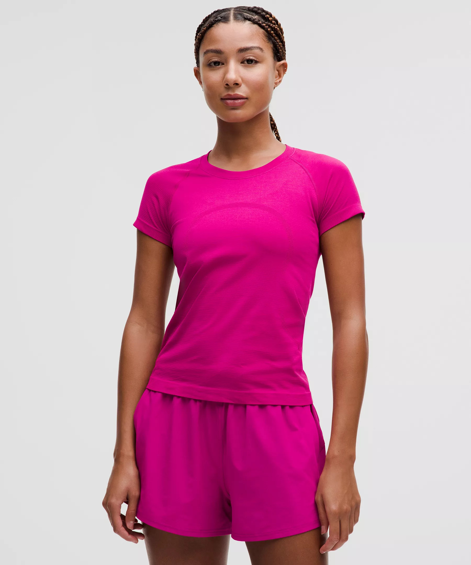 Swiftly Tech Short-Sleeve Shirt 2.0 *Waist Length | Women's Short Sleeve Shirts & Tee's | lululem... | Lululemon (US)