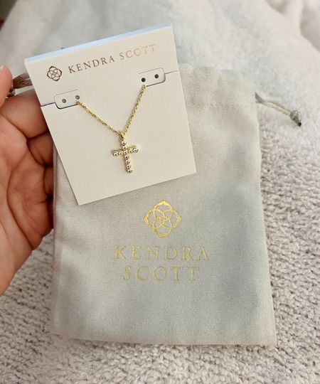 Cross necklace, gold!! Perfect gift! 

#LTKfindsunder100 #LTKstyletip #LTKbeauty
