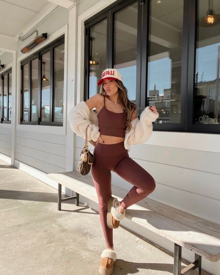 Fall in California🧸💌 amazon set (small in both) and target cropped zip up hoodie (xs/s) 

#LTKfindsunder50 #LTKHoliday