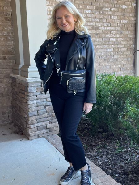 Who doesn't love a monochromatic  look? Going all black in this affordable outfit!

#LTKHalloween #LTKunder50 #LTKSeasonal