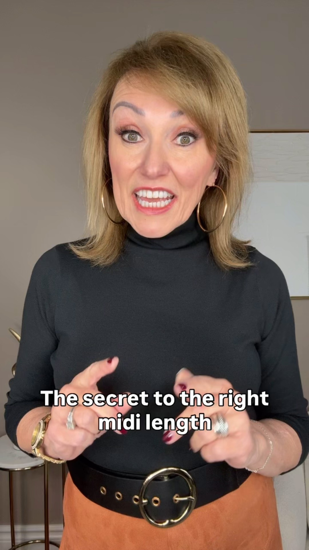 Ever put on a midi skirt and thought, something just doesn’t look right?
You’re not imagining it — an inch or two can completely change your proportions.

Here’s the rule I use with clients: your midi should hit just below the widest part of your calf, where your leg begins to narrow again. That’s what makes it flattering, balanced, and intentional.

I’m breaking down exactly how to find your perfect length (and what shoes work best with each fabric) on the my blog at www.dianneinstyle.com