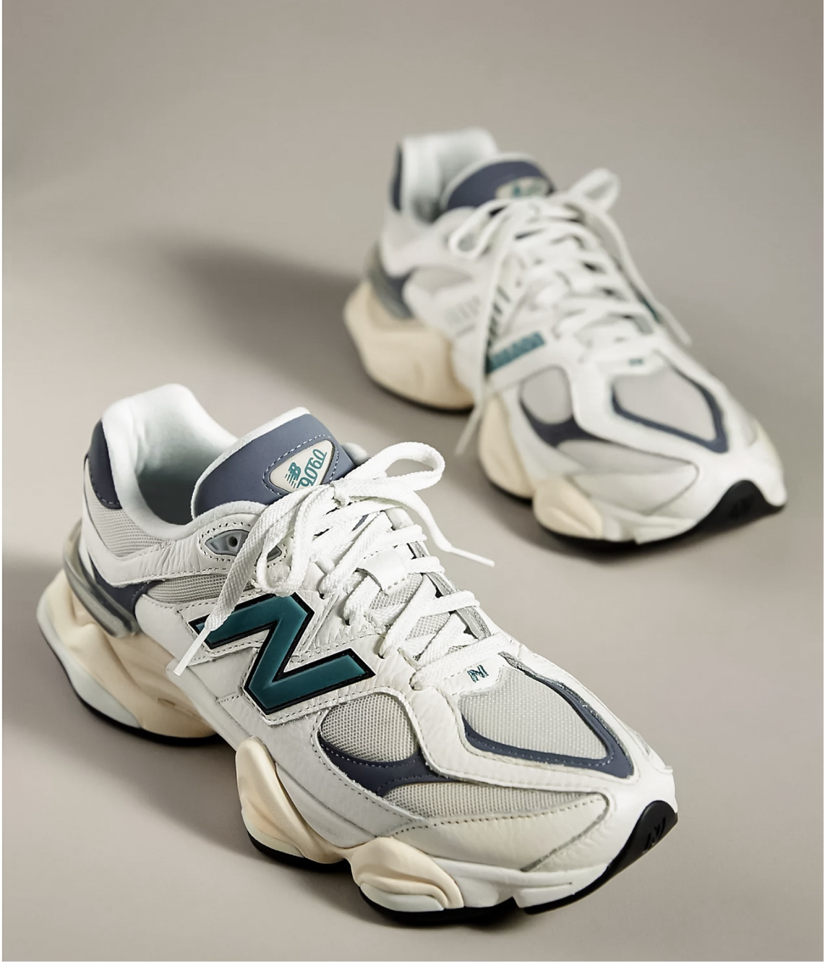 ηεω вαℓαηcε 9060
𝐹𝑜𝑙𝑙𝑜𝑤 𝑚𝑦 𝑠𝘩𝑜𝑝 @𝑗𝑗𝑠𝑡𝑦𝑙𝑒𝑠𝑢 𝑡𝑜 𝑠𝘩𝑜𝑝 𝑡𝘩𝑖𝑠 𝑝𝑜𝑠𝑡 𝑎𝑛𝑑 𝑔𝑒𝑡 𝑚𝑦 𝑒𝑥𝑐𝑙𝑢𝑠𝑖𝑣𝑒 𝑎𝑝𝑝 𝑜𝑛𝑙𝑦 𝑐𝑜𝑛𝑡𝑒𝑛𝑡! 



#LTKshoecrush #LTKSeasonal #LTKstyletip