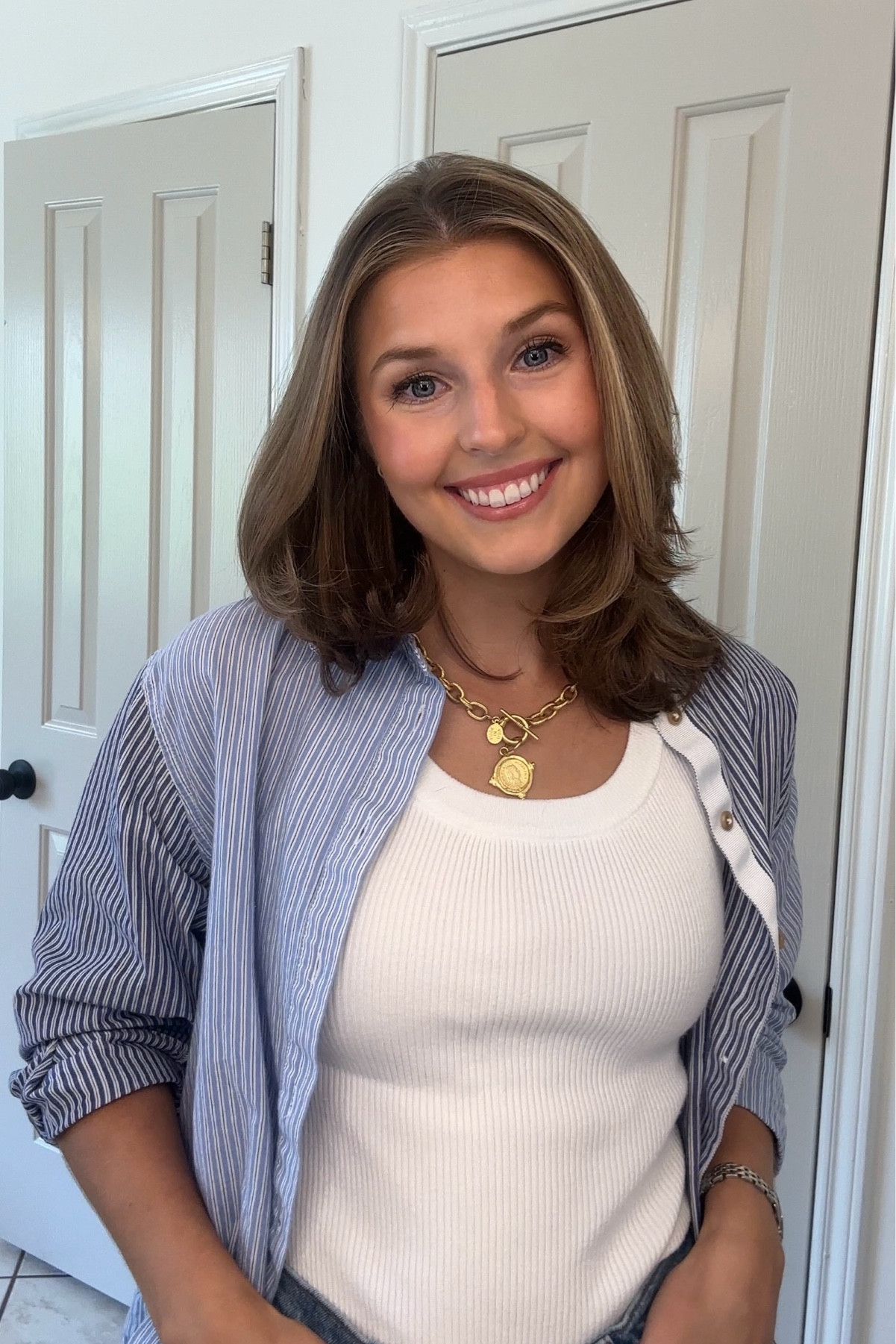 My full glam makeup routine + items I use:
Eye brow wiz: soft brown
Foundation: 105 natural beige 
Concealer: 20B light
Contour: medium dark
Contour kit: medium darkk
Blush: orgasm
Lip liner: nude
Lipstick: Blondie pink
Lipgloss: “dolly"


#LTKBeauty