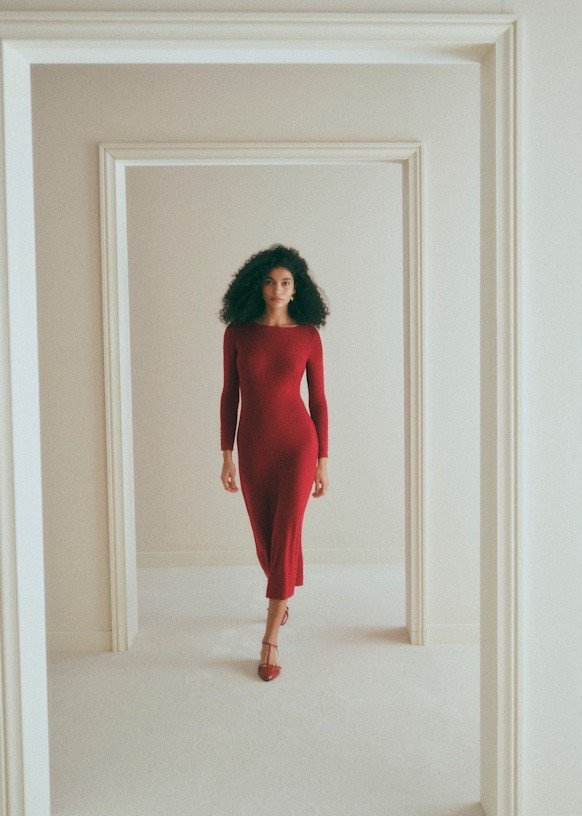 I love love love the setting and I sure love the Sézane Vivianne dress 👗 

#LTKSeasonal #LTKHoliday #LTKWedding