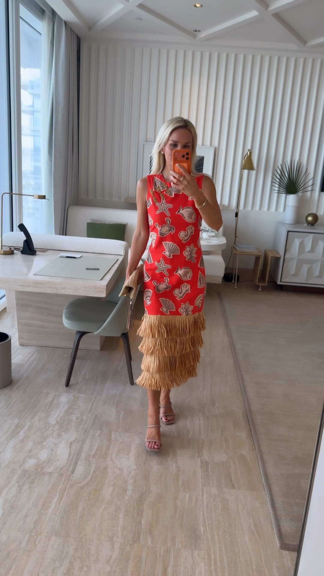 Simon miller linen sea print dress with the raffia fringe details 🧡🧡
Paired with Amazon block heels