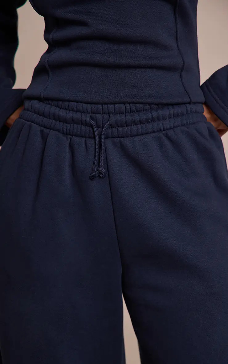 Navy PrettyLittleThing Wide Leg Jogger | Boohoo USA | boohoo (US & Canada)