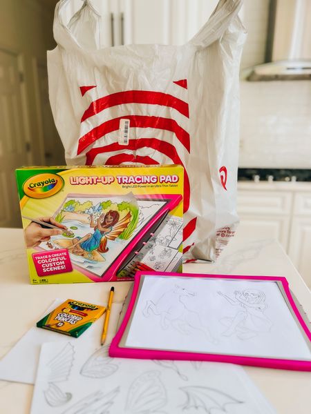  #AD The @Crayola Light Up Tracing Pad found at @Target, is an innovative && educational tool designed to ignite the creativity of children. The combination of artistic exploration and entertainment makes the Crayola Light Up Tracing Pad an exceptional gift for kids, offering both fun and skill development in one package.



#LTKkids #LTKGiftGuide #LTKHoliday