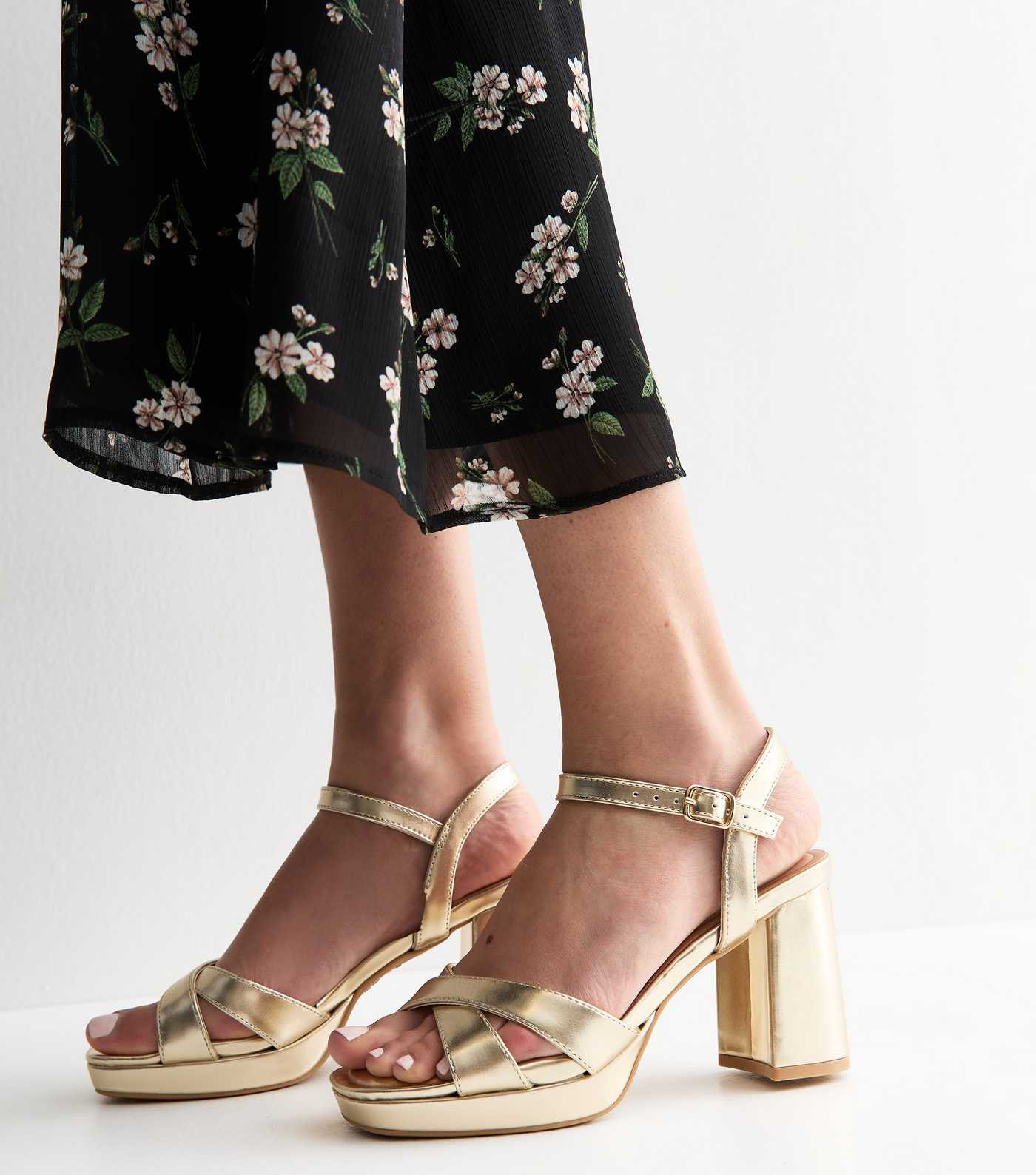 Gold Platform Heel Sandals | New Look | New Look (UK)