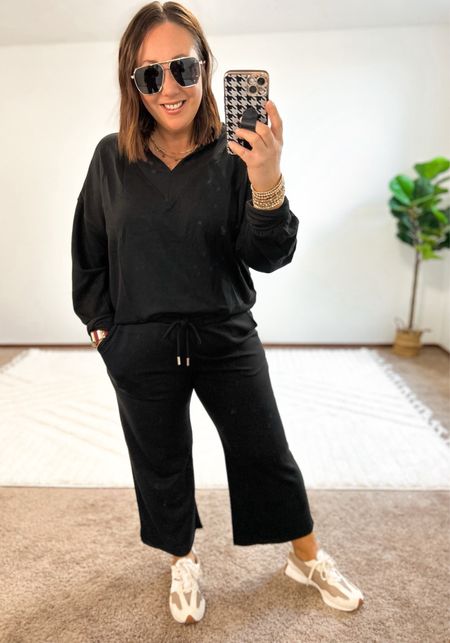 Some of the scuba knit pieces by the Scoop brand at Walmart have been restocked. Wearing an xl in the v neck top and large in the pants  

#LTKmidsize #LTKfindsunder50 #LTKSeasonal