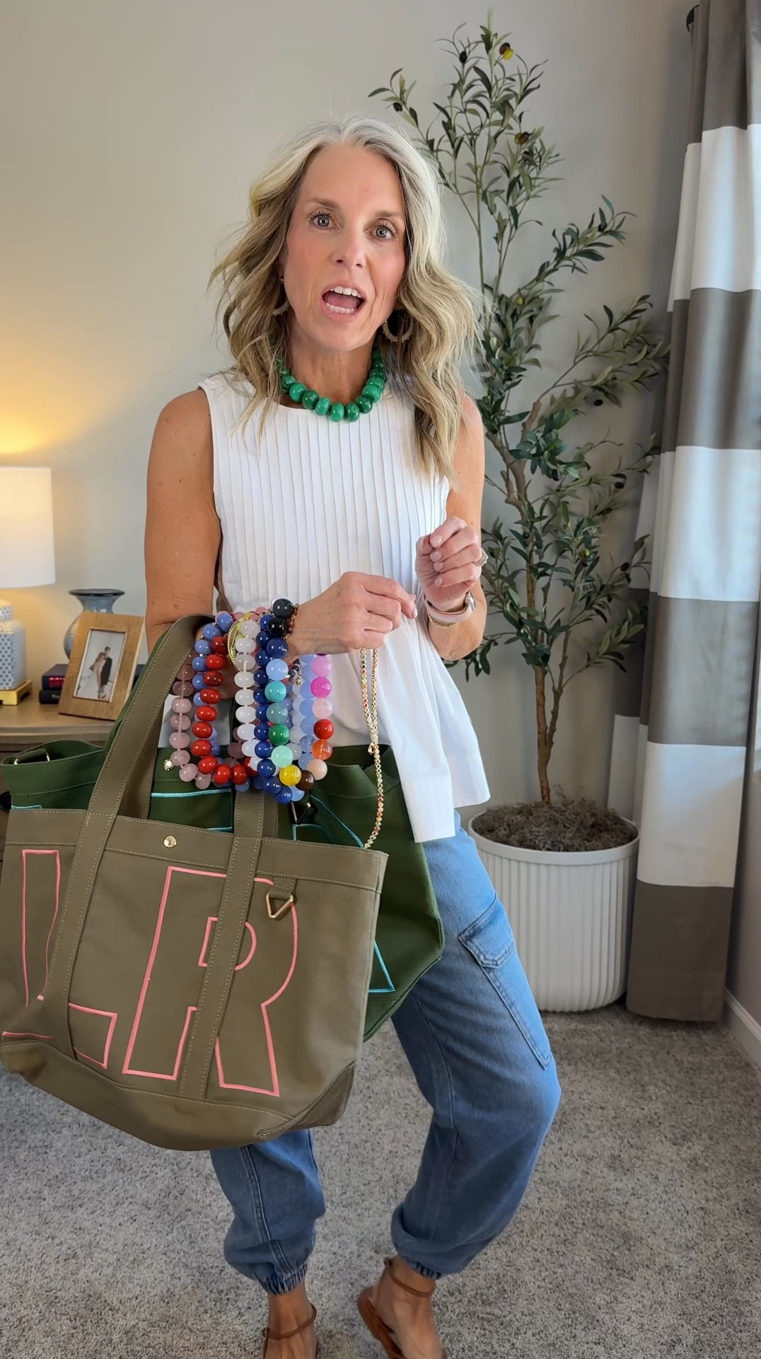 BaubleBar 20% off site wide

#LTKMothersDay #LTKSaleAlert #LTKOver40