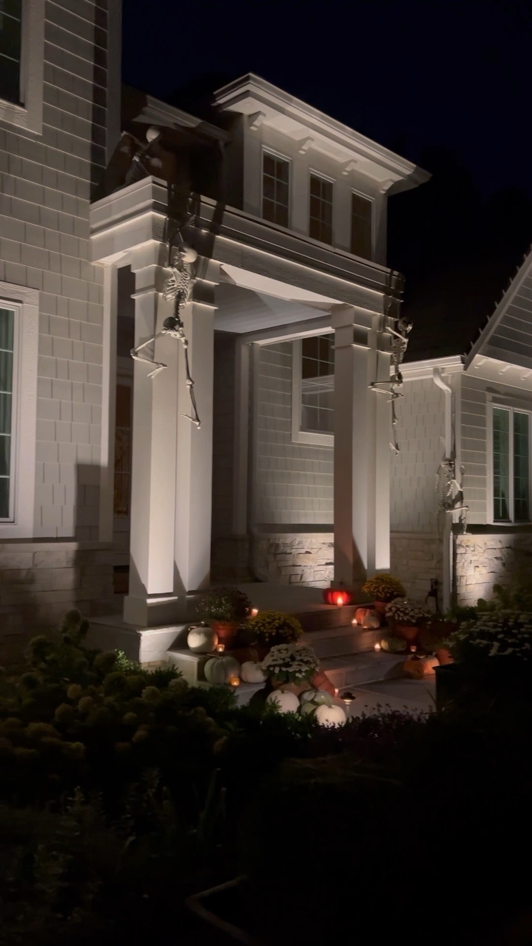 Skeletons, Halloween decorations, Halloween house, Halloween exterior, spooky chic, Halloween decor, Amazon, Walmart

#LTKHalloween #LTKSeasonal #LTKhome